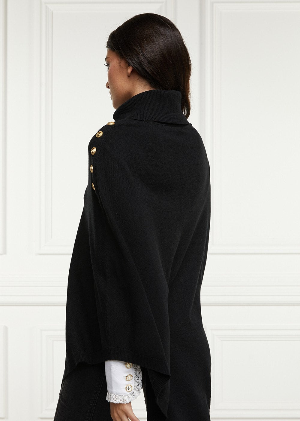 Roll Neck Cape AW24 - Black - 3