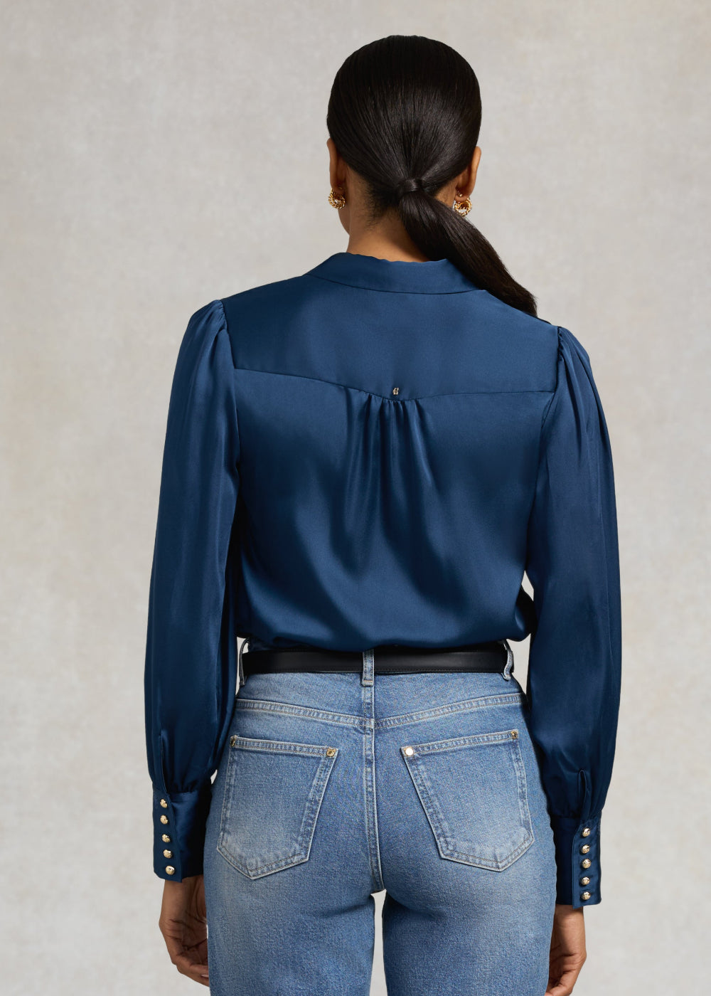 Annie V-Neck Shirt