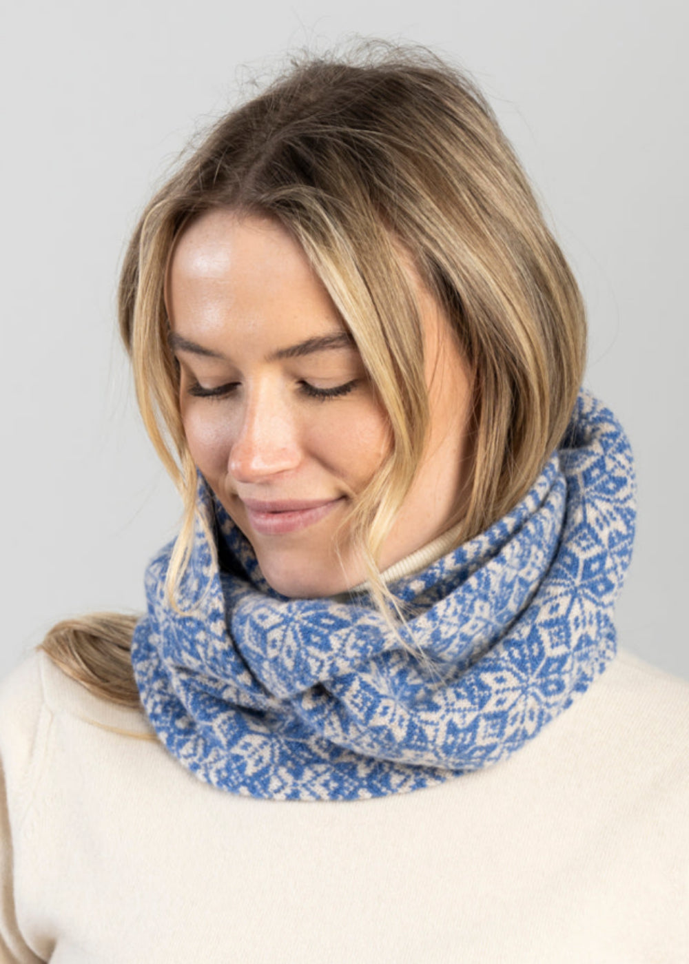 Stellar Lambswool Snood