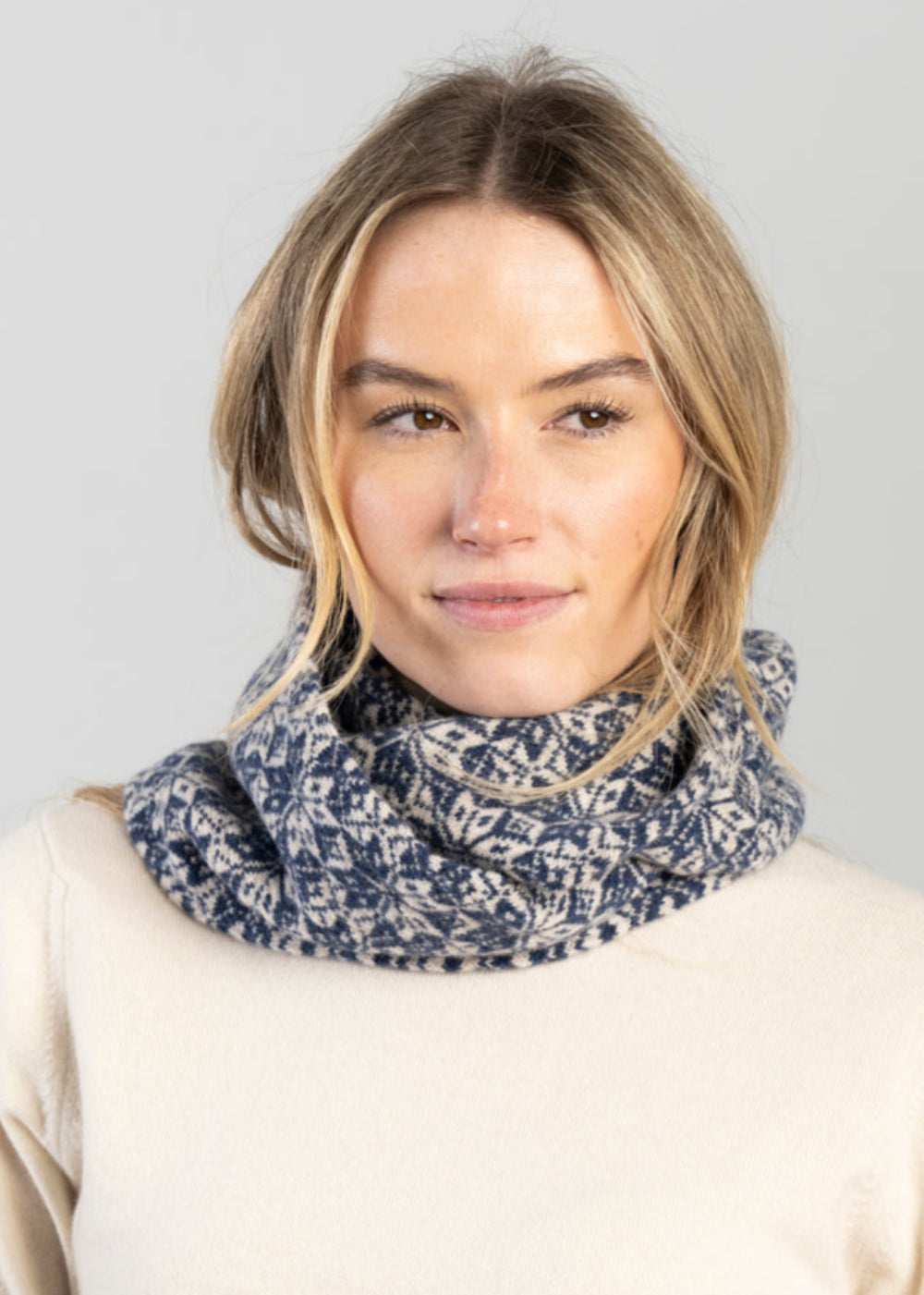 Stellar Lambswool Snood