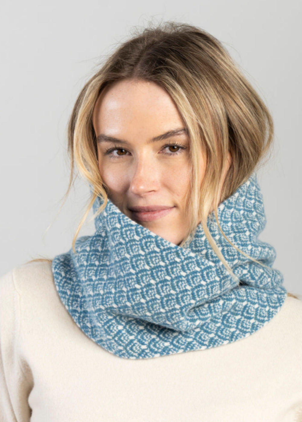 Serapha Lambswool Snood