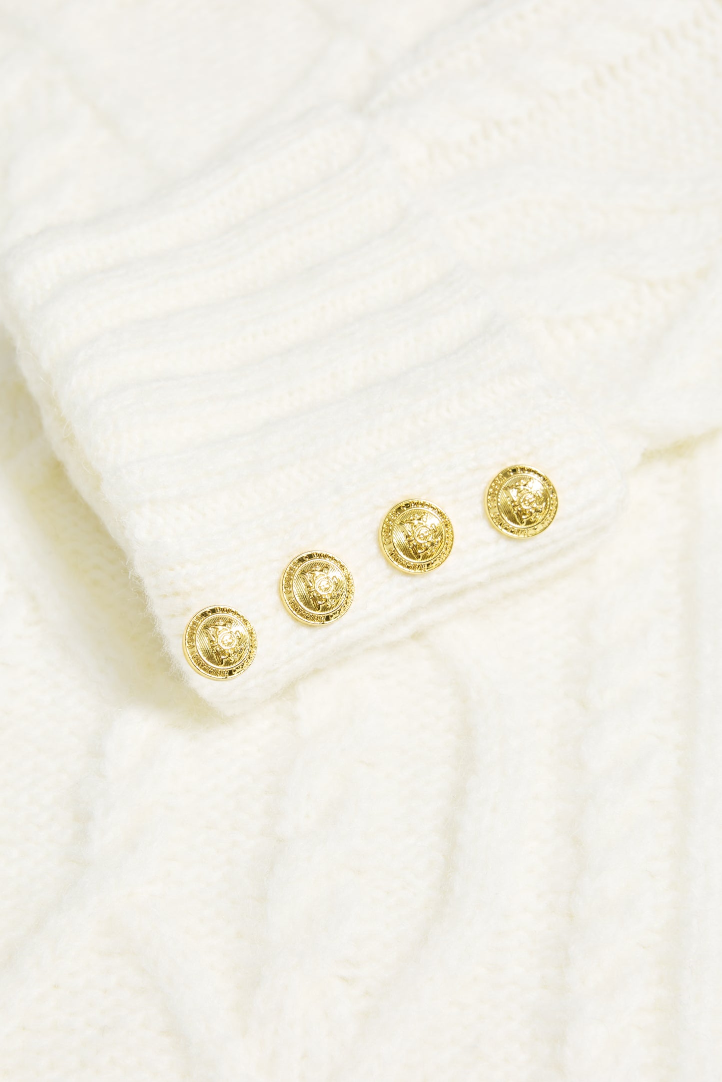 Noveli Roll Neck Knit