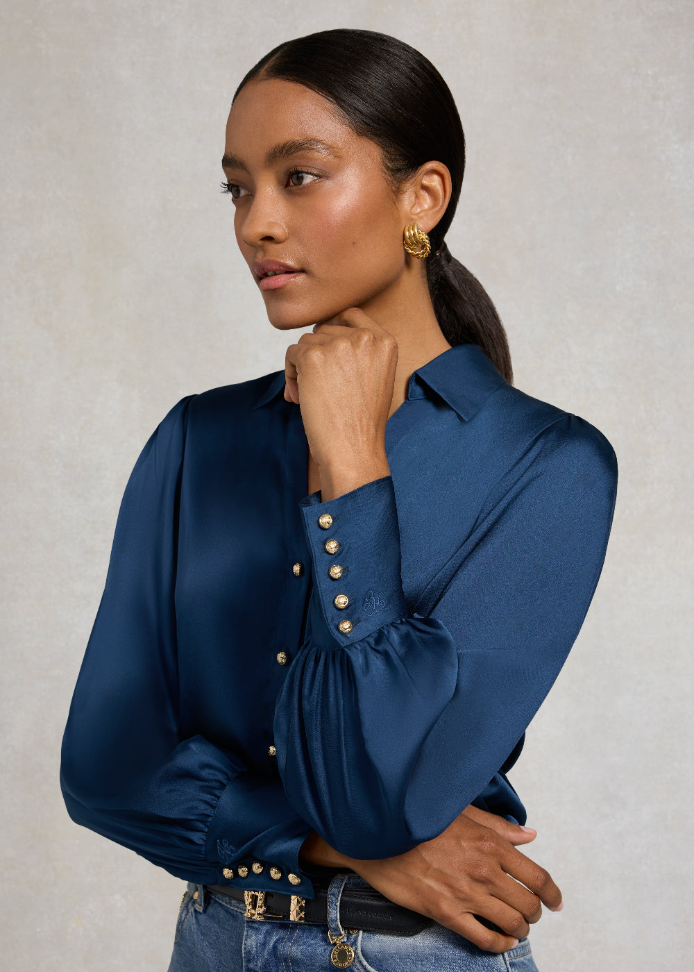 Annie V-Neck Shirt