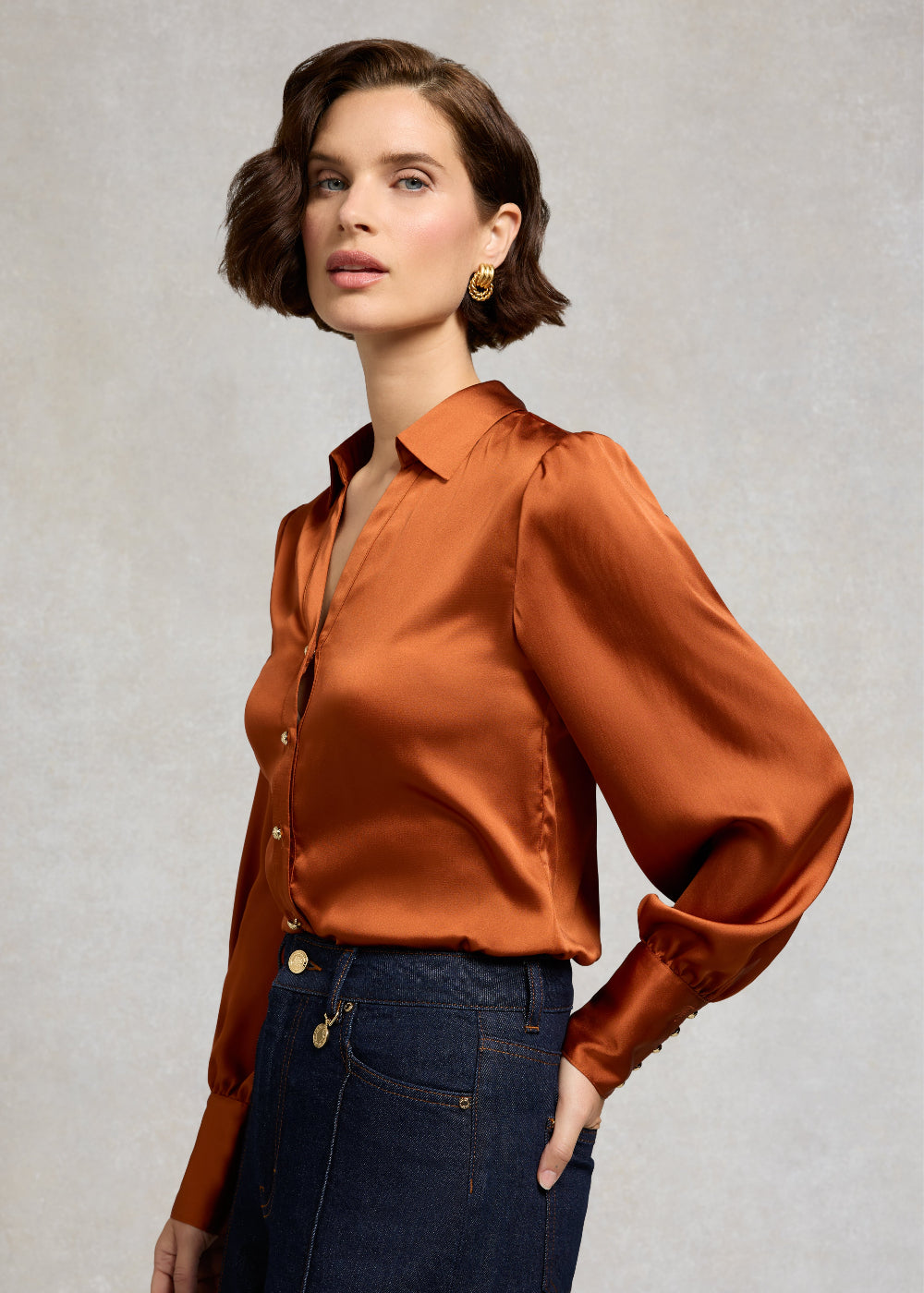 Annie V-Neck Shirt