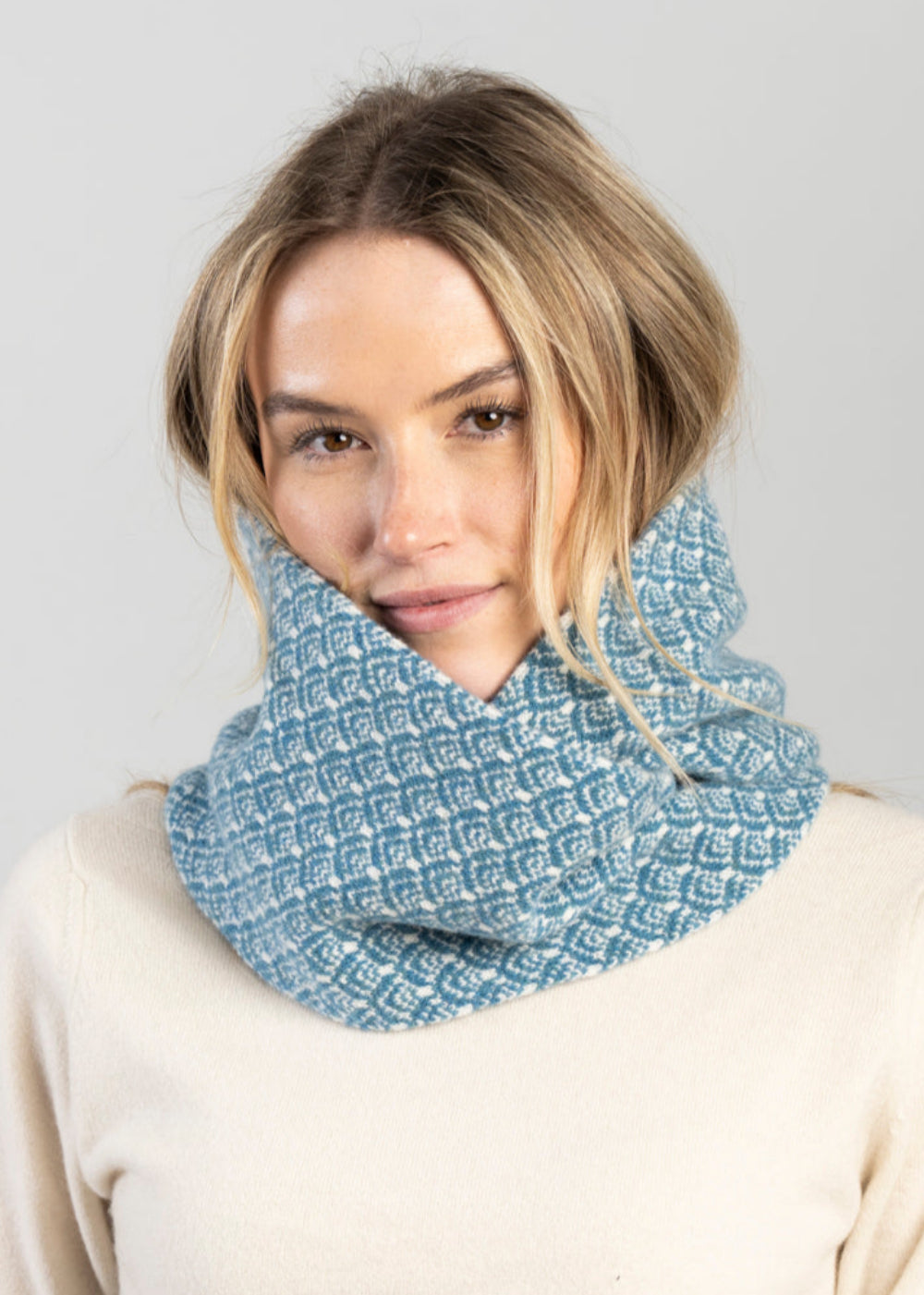 Serapha Lambswool Snood