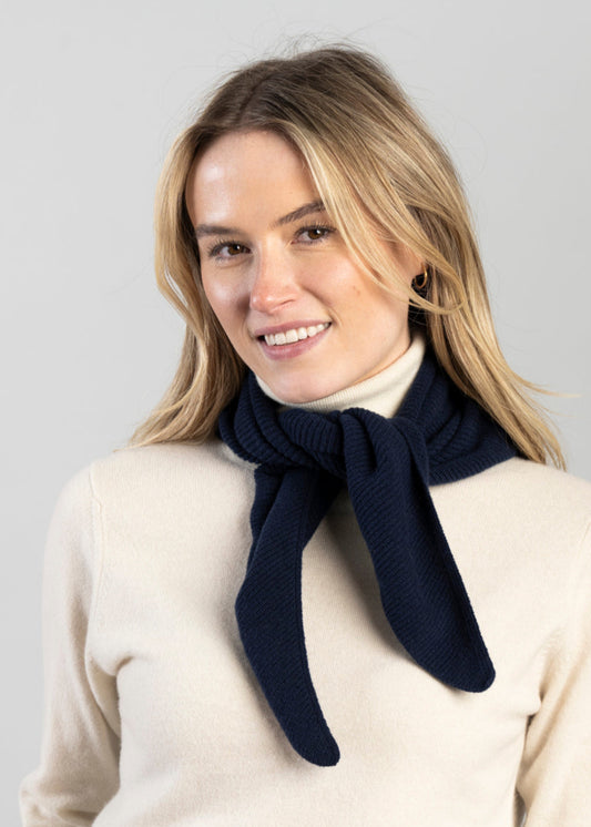 Dorothy Foulard Neck Tie