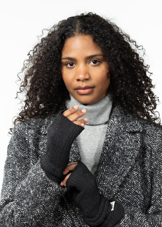 Darty Fingerless Gloves