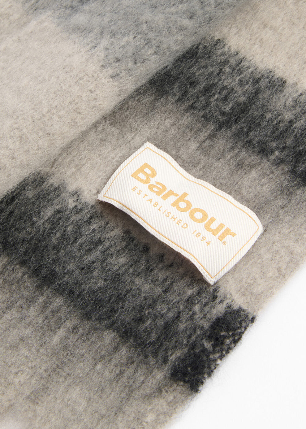 Isla Tartan Boucle Scarf