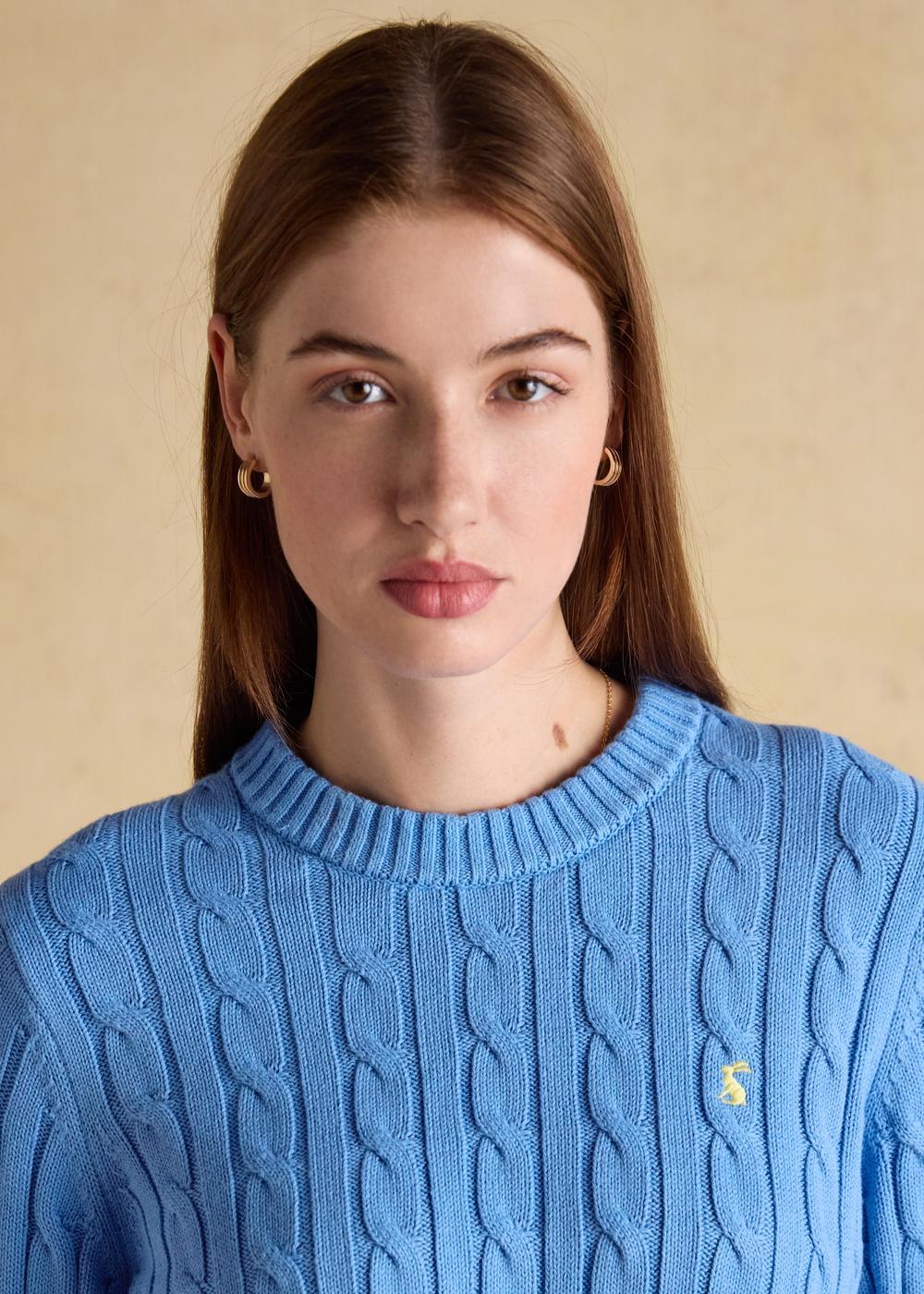 Classic Cable Crew Neck